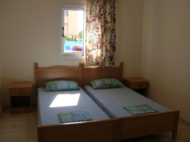 Marios Apartments Perivolia Habitación foto